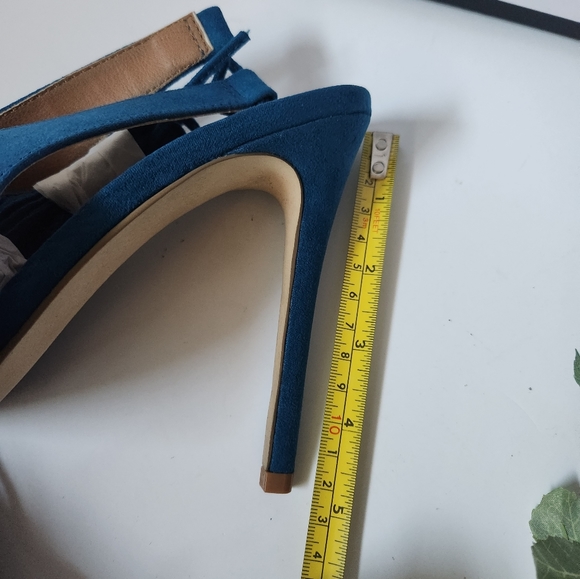 Nine West Heels size 9½ - Picture 5 of 10